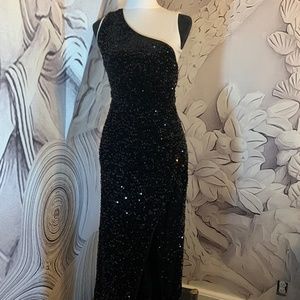 Black sequined gown size medium